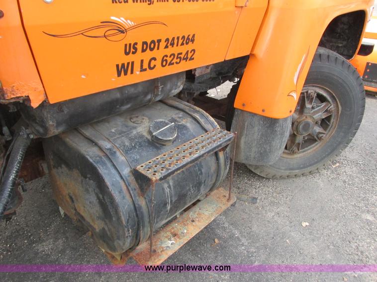 image for item L3833 1983 Ford 8000 dump truck