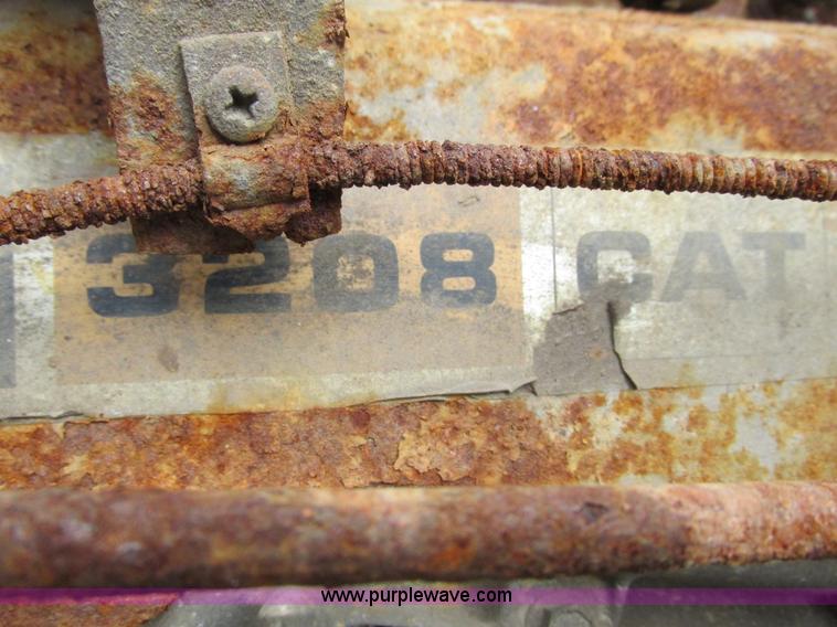 image for item L3833 1983 Ford 8000 dump truck