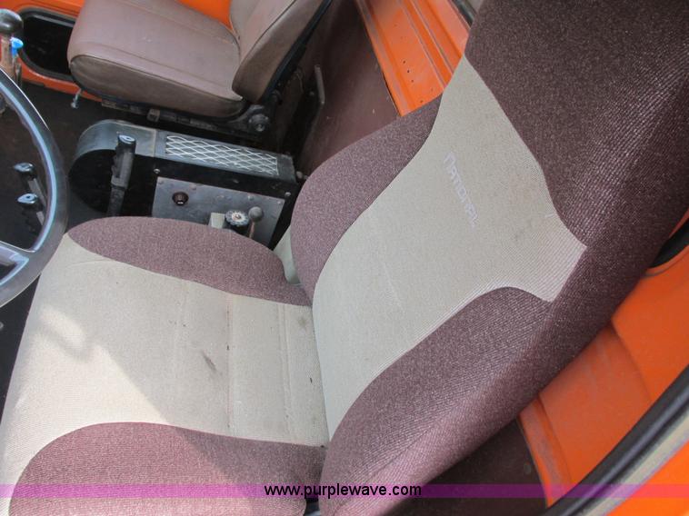 image for item L3833 1983 Ford 8000 dump truck