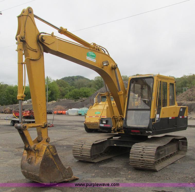 image for item L3835 Kobelco K904 II excavator