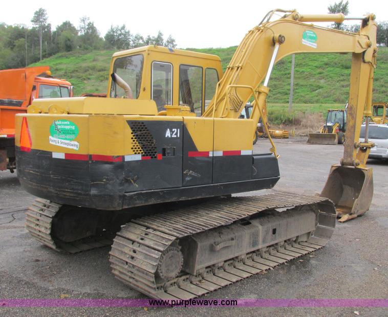 image for item L3835 Kobelco K904 II excavator