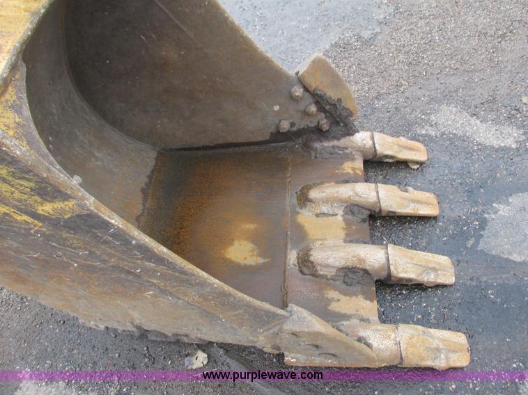 image for item L3835 Kobelco K904 II excavator