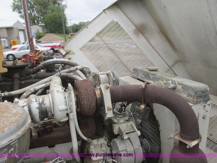 image for item L3836 1985 Athey Mobil sweeper