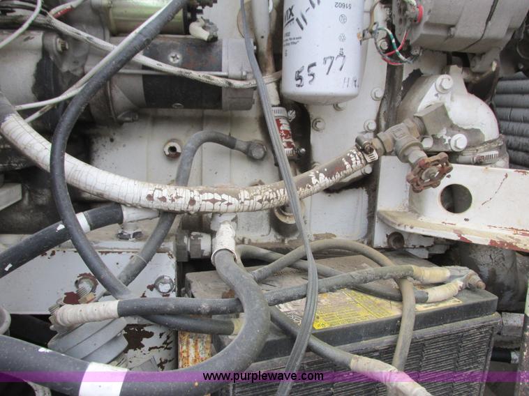 image for item L3836 1985 Athey Mobil sweeper