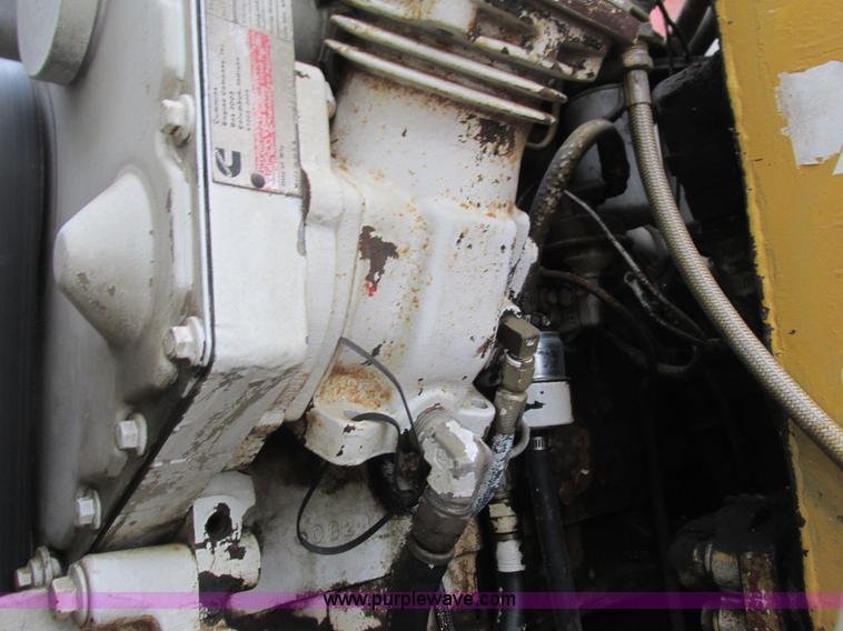 image for item L3836 1985 Athey Mobil sweeper