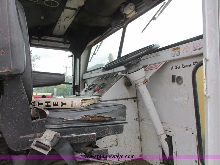 image for item L3836 1985 Athey Mobil sweeper