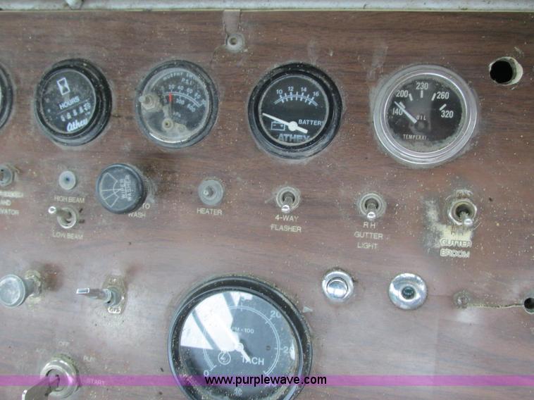 image for item L3836 1985 Athey Mobil sweeper