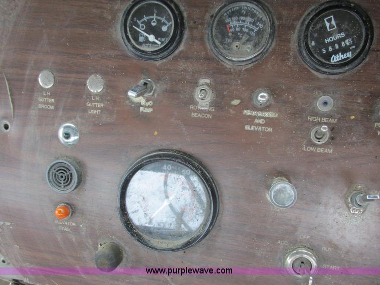 image for item L3836 1985 Athey Mobil sweeper