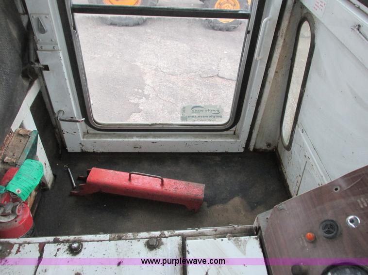 image for item L3836 1985 Athey Mobil sweeper