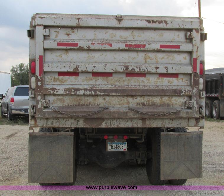 image for item L3841 2001 Sterling LT8500 dump truck