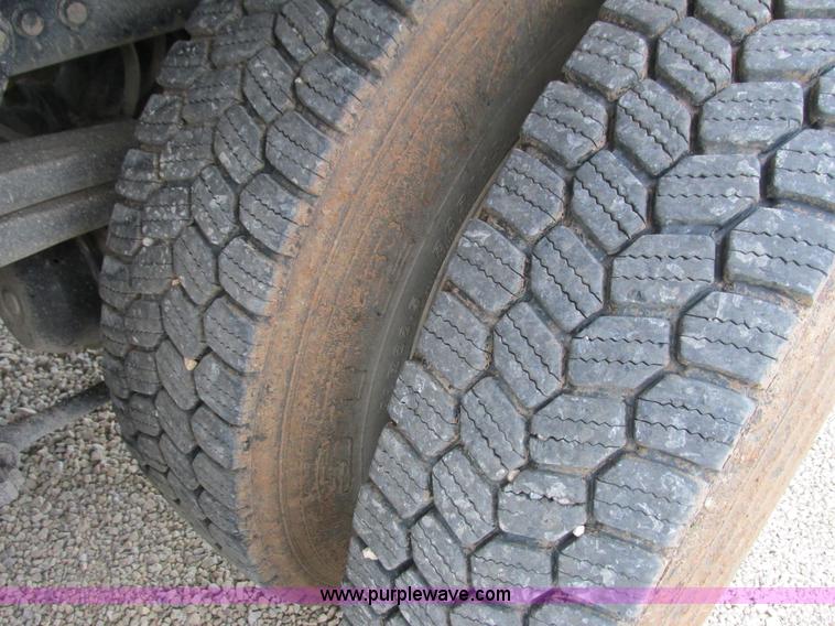 image for item L3841 2001 Sterling LT8500 dump truck