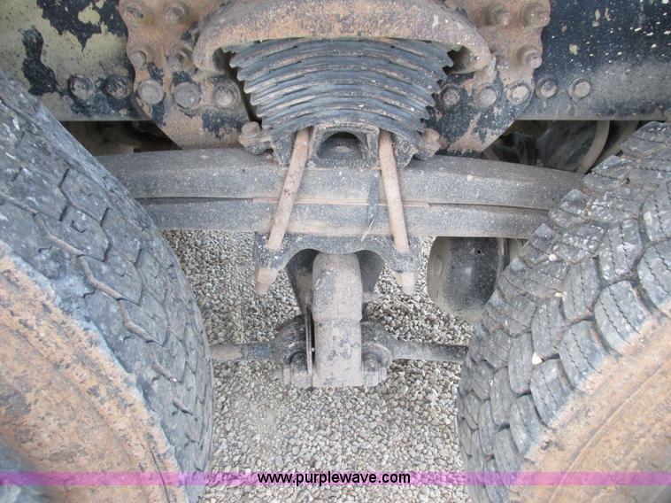 image for item L3841 2001 Sterling LT8500 dump truck