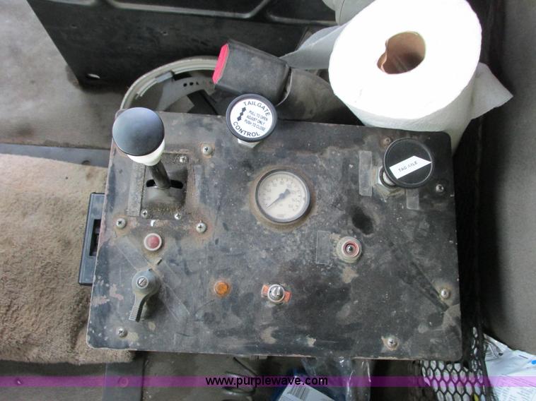 image for item L3841 2001 Sterling LT8500 dump truck