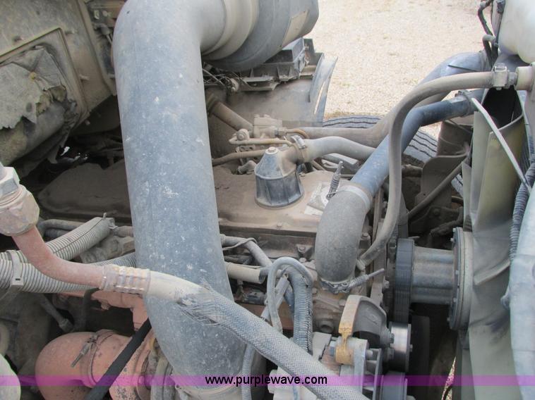 image for item L3841 2001 Sterling LT8500 dump truck