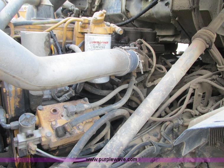 image for item L3841 2001 Sterling LT8500 dump truck