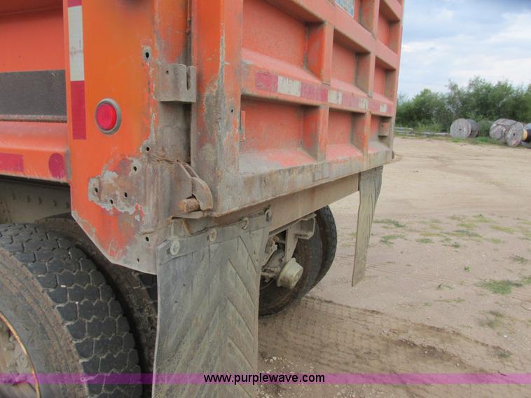 image for item L3842 1999 International 2674 dump truck