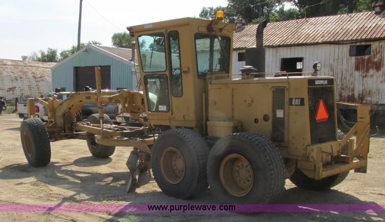 image for item L3843 1982 Caterpillar 140G motor grader