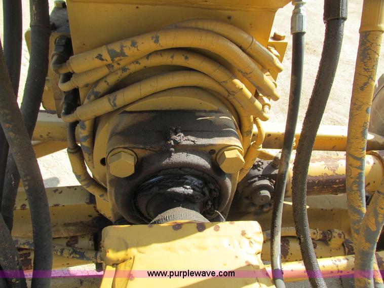 image for item L3843 1982 Caterpillar 140G motor grader