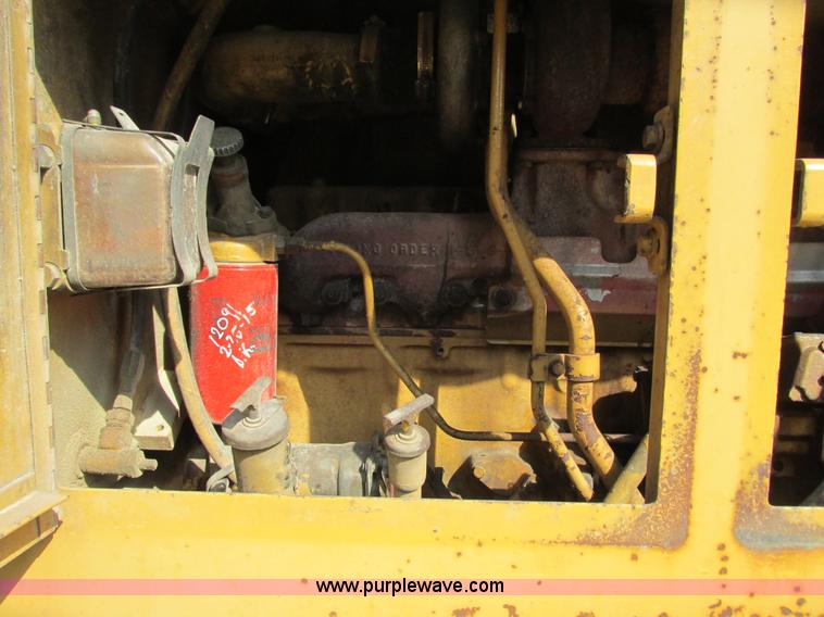 image for item L3843 1982 Caterpillar 140G motor grader