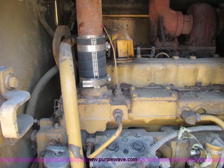 image for item L3843 1982 Caterpillar 140G motor grader