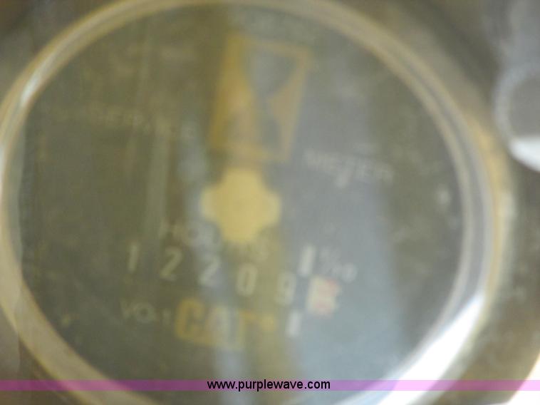 image for item L3843 1982 Caterpillar 140G motor grader