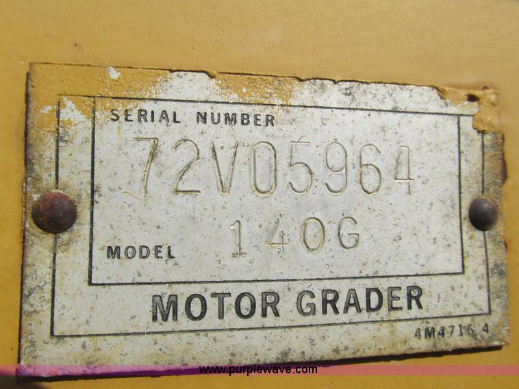 image for item L3843 1982 Caterpillar 140G motor grader