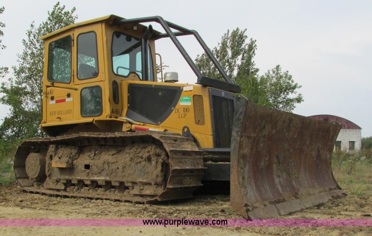 image for item L3846 2001 New Holland DC100 LGP dozer