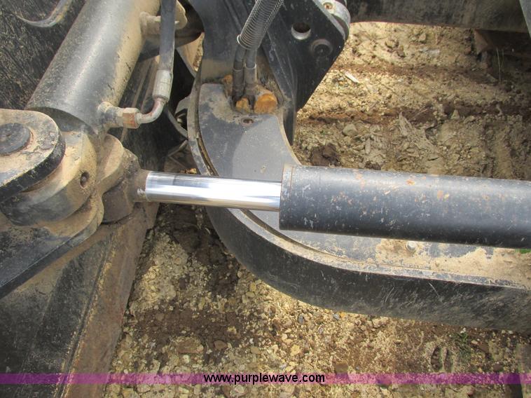 image for item L3846 2001 New Holland DC100 LGP dozer