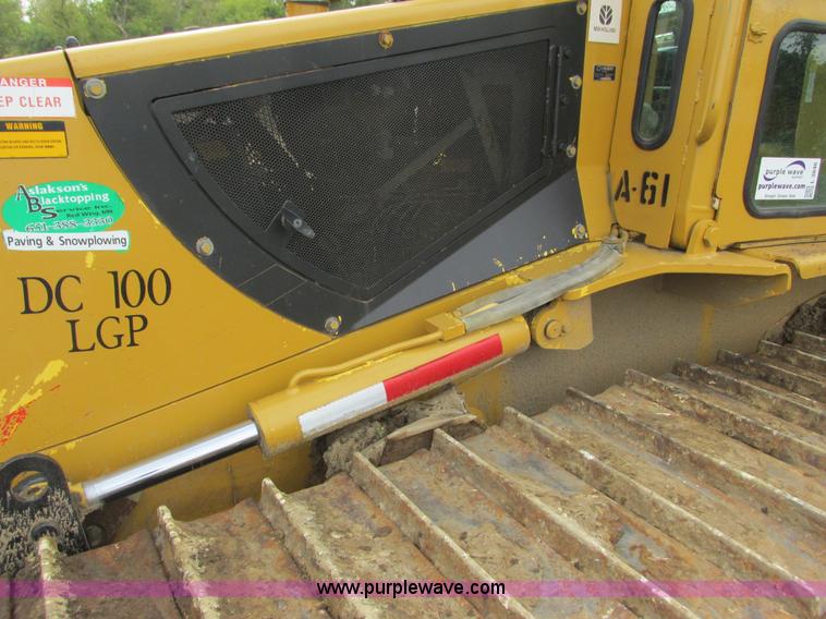 image for item L3846 2001 New Holland DC100 LGP dozer
