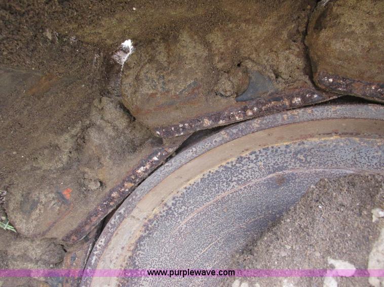 image for item L3846 2001 New Holland DC100 LGP dozer