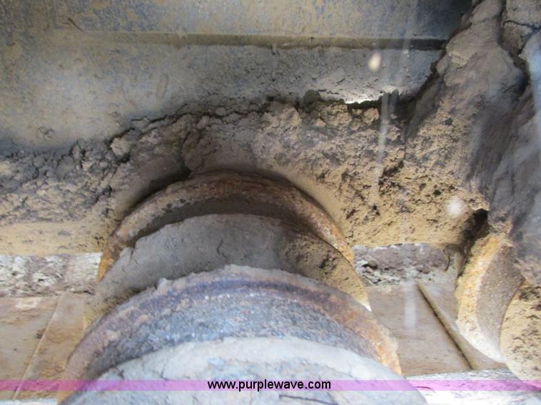 image for item L3846 2001 New Holland DC100 LGP dozer