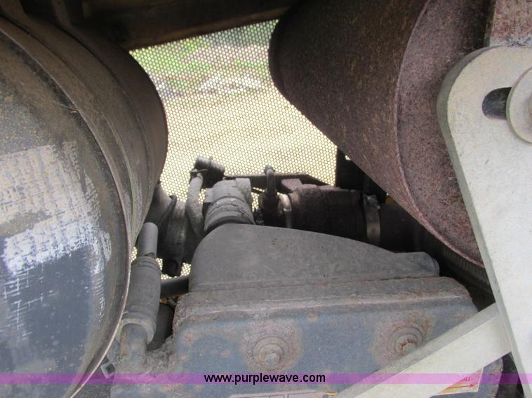 image for item L3846 2001 New Holland DC100 LGP dozer