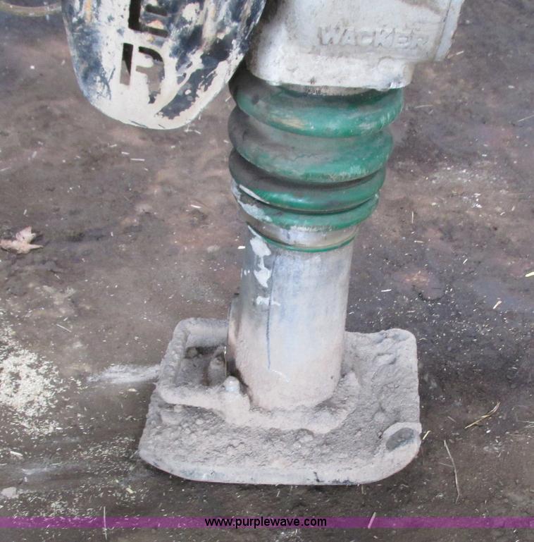 image for item L3847 1999 Wacker BS52Y walk behind compactor