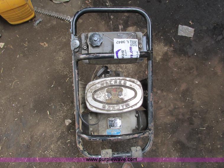 image for item L3847 1999 Wacker BS52Y walk behind compactor