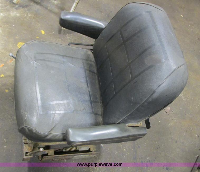 image for item L3848 Spring suspension seat