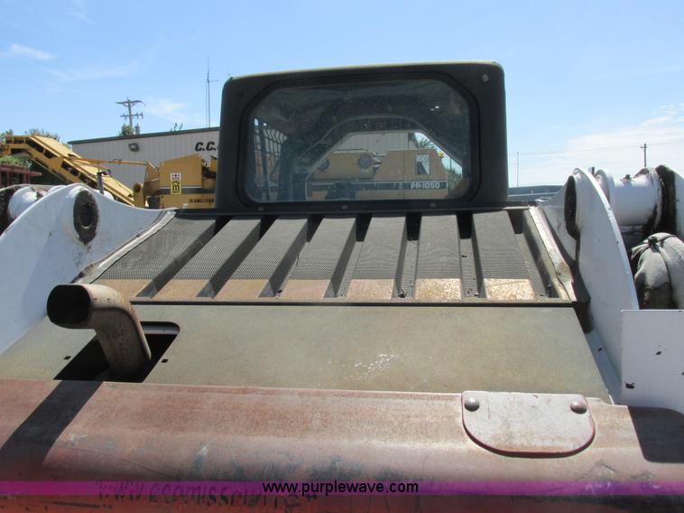 image for item L4102 2006 Bobcat S220 skid steer