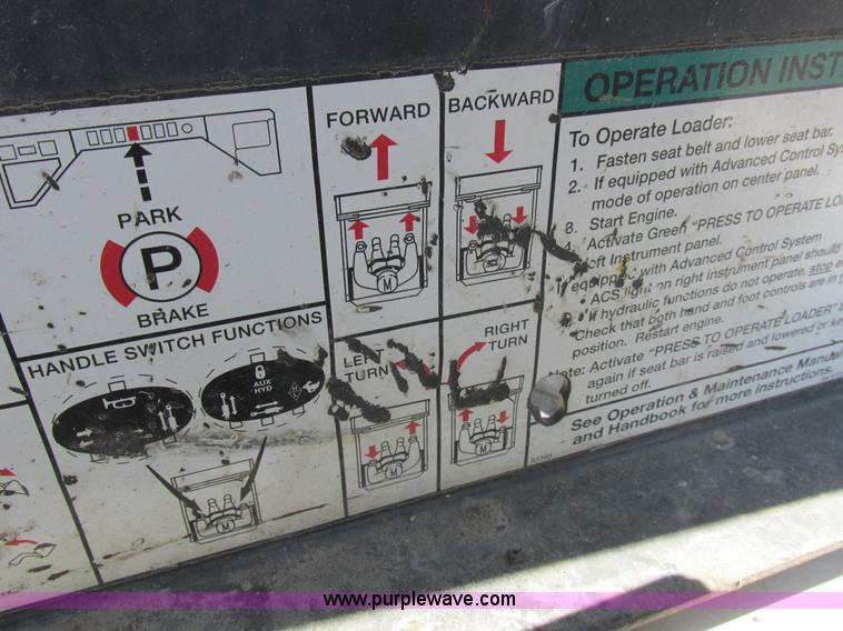 image for item L4102 2006 Bobcat S220 skid steer
