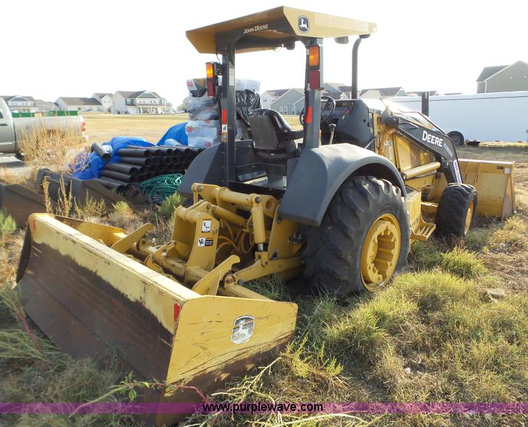image for item L5111 2010 John Deere 210LJ landscape loader