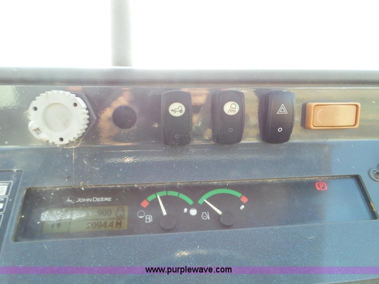 image for item L5111 2010 John Deere 210LJ landscape loader