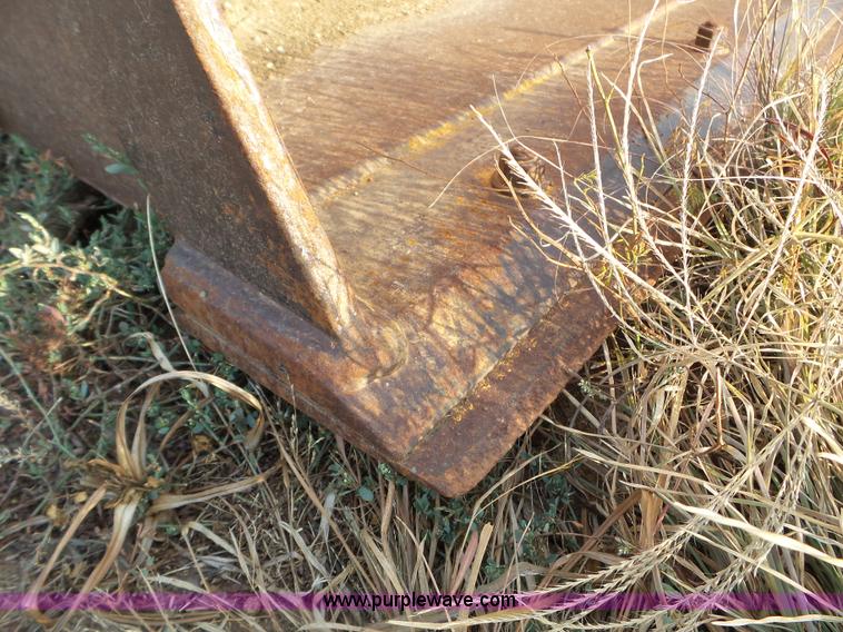 image for item L5111 2010 John Deere 210LJ landscape loader