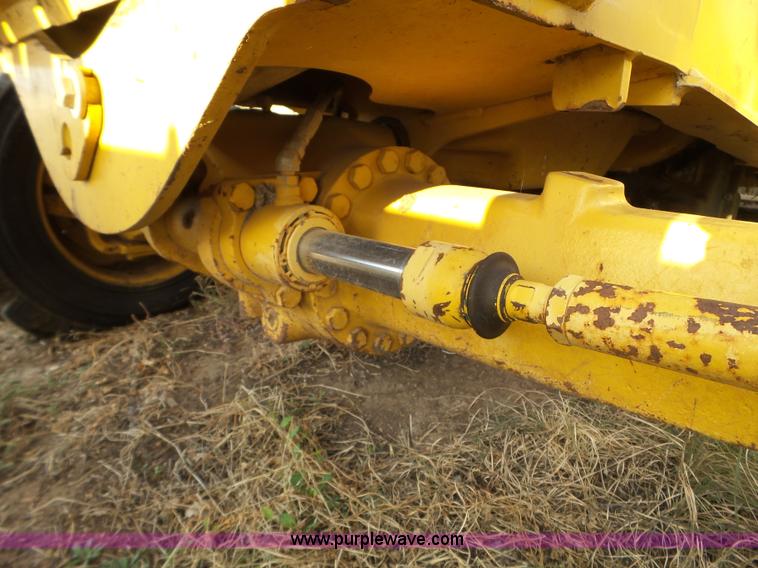 image for item L5111 2010 John Deere 210LJ landscape loader