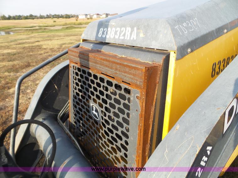 image for item L5111 2010 John Deere 210LJ landscape loader