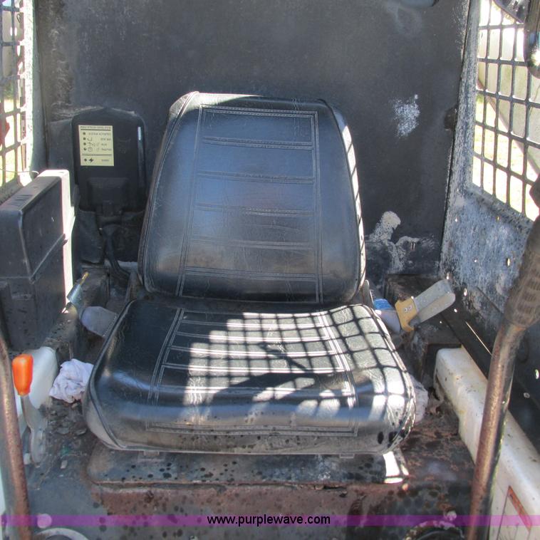 image for item L5282 1998 Bobcat 753 skid steer