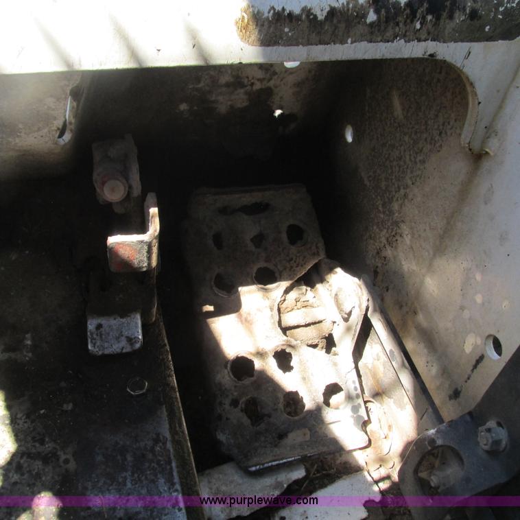 image for item L5282 1998 Bobcat 753 skid steer