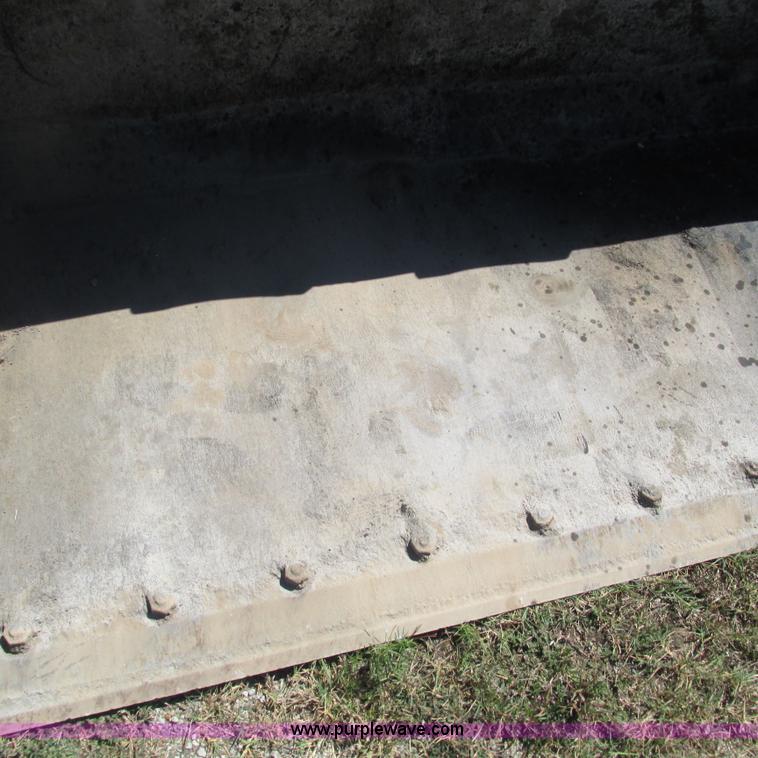 image for item L5282 1998 Bobcat 753 skid steer