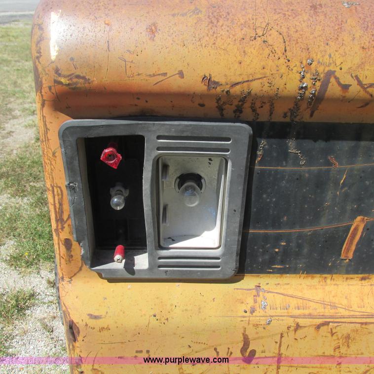 image for item L5282 1998 Bobcat 753 skid steer