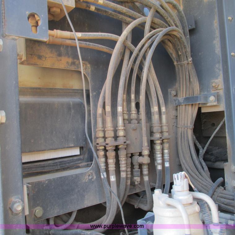 image for item L5286 2003 Link Belt 330 LX excavator