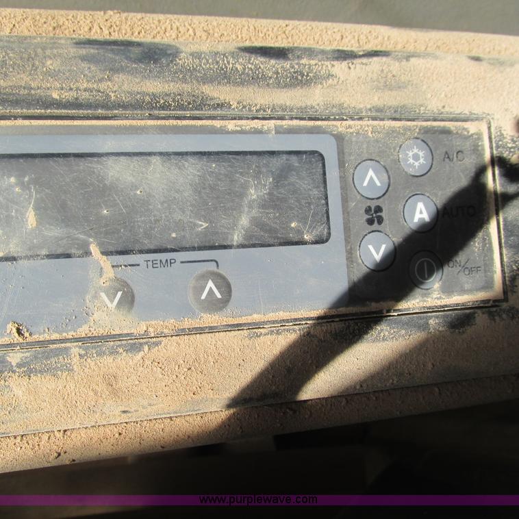 image for item L5286 2003 Link Belt 330 LX excavator