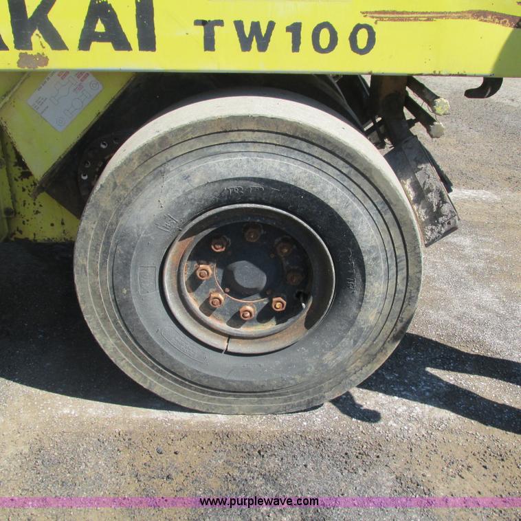 image for item L5287 Sakai TW100 vibratory single drum roller