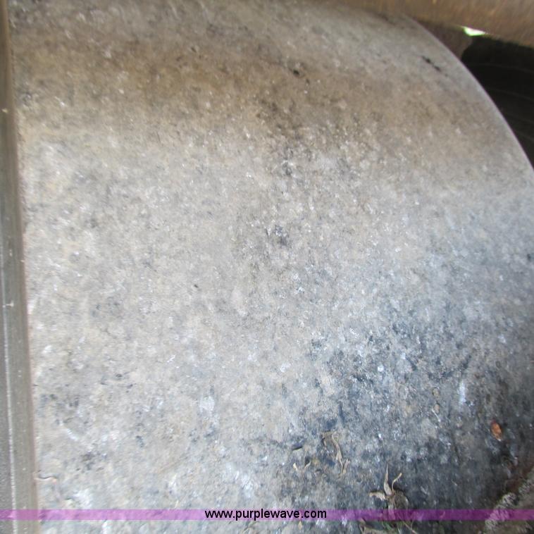 image for item L5287 Sakai TW100 vibratory single drum roller